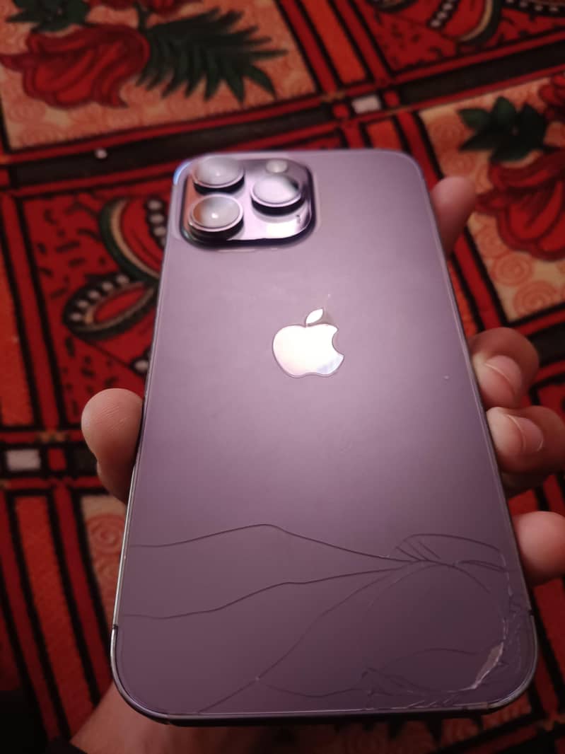 Apple iPhone 14 Pro Max 3