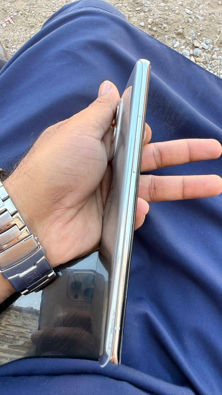 One Plus 9 Pro 3