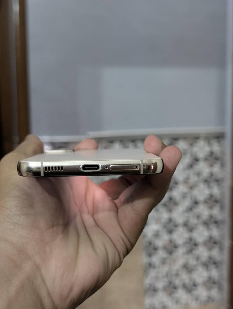 Samsung S22 Plus 1