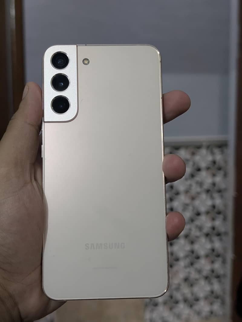 Samsung S22 Plus 2