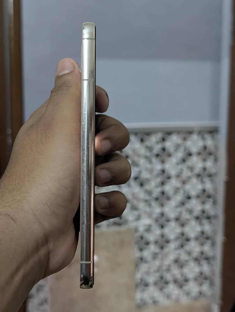 Samsung S22 Plus 4