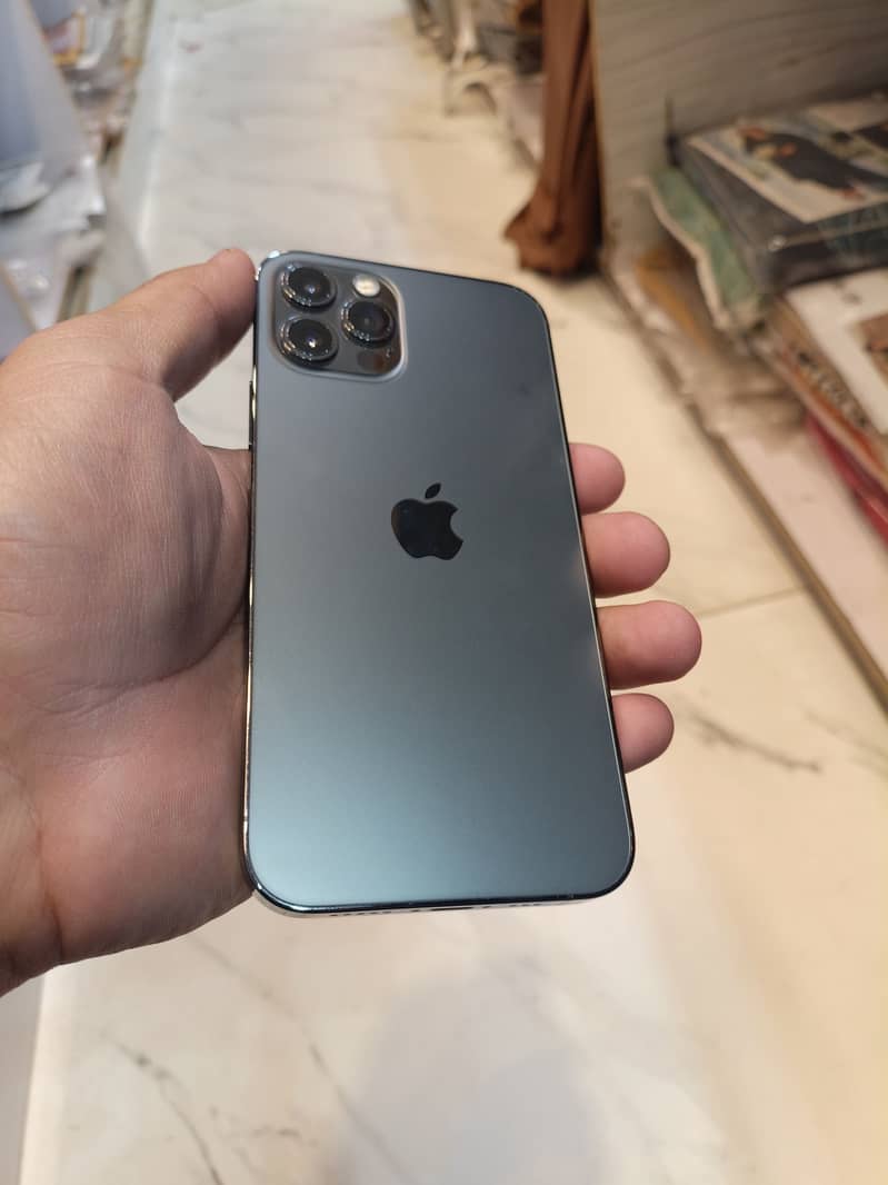 Apple iPhone 12 Pro 1