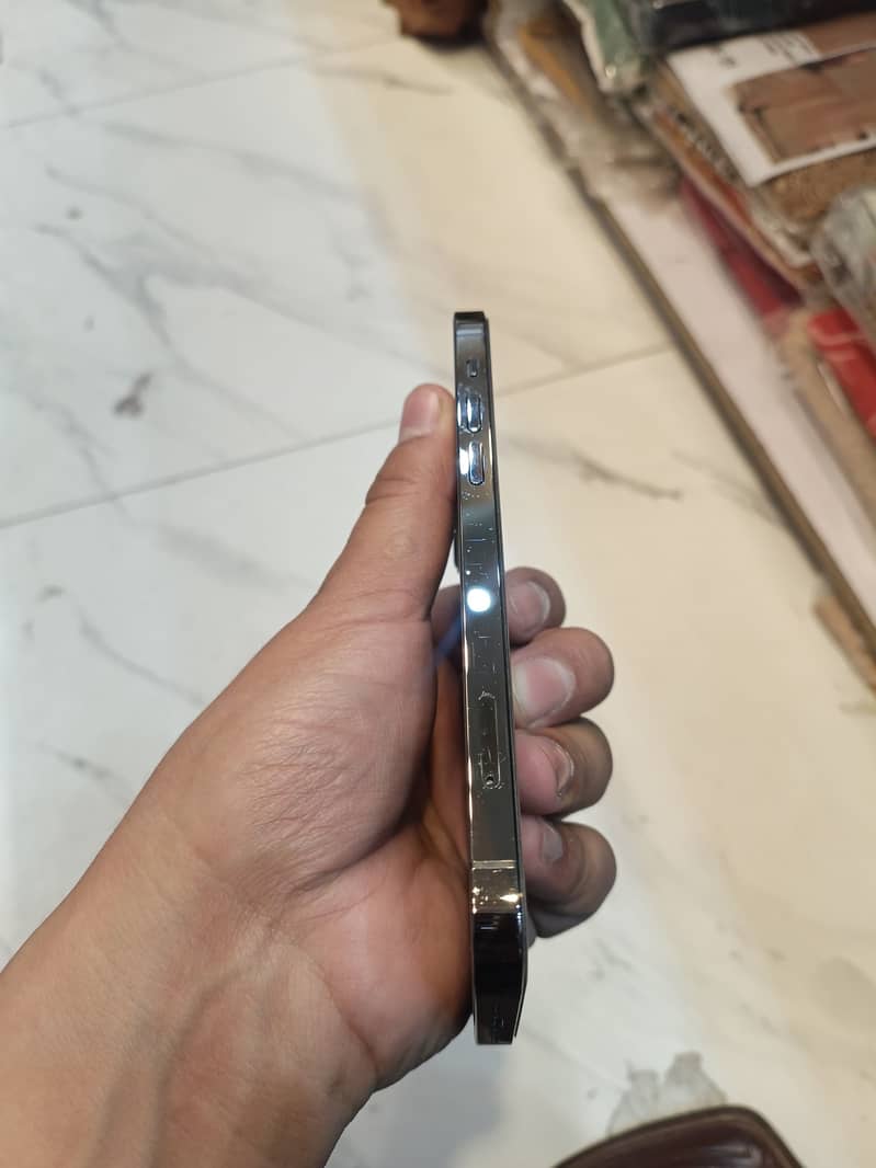 Apple iPhone 12 Pro 5
