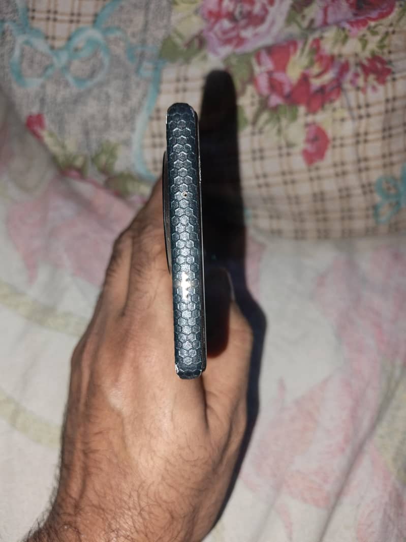 Tecno Spark 20 Pro Plus 3