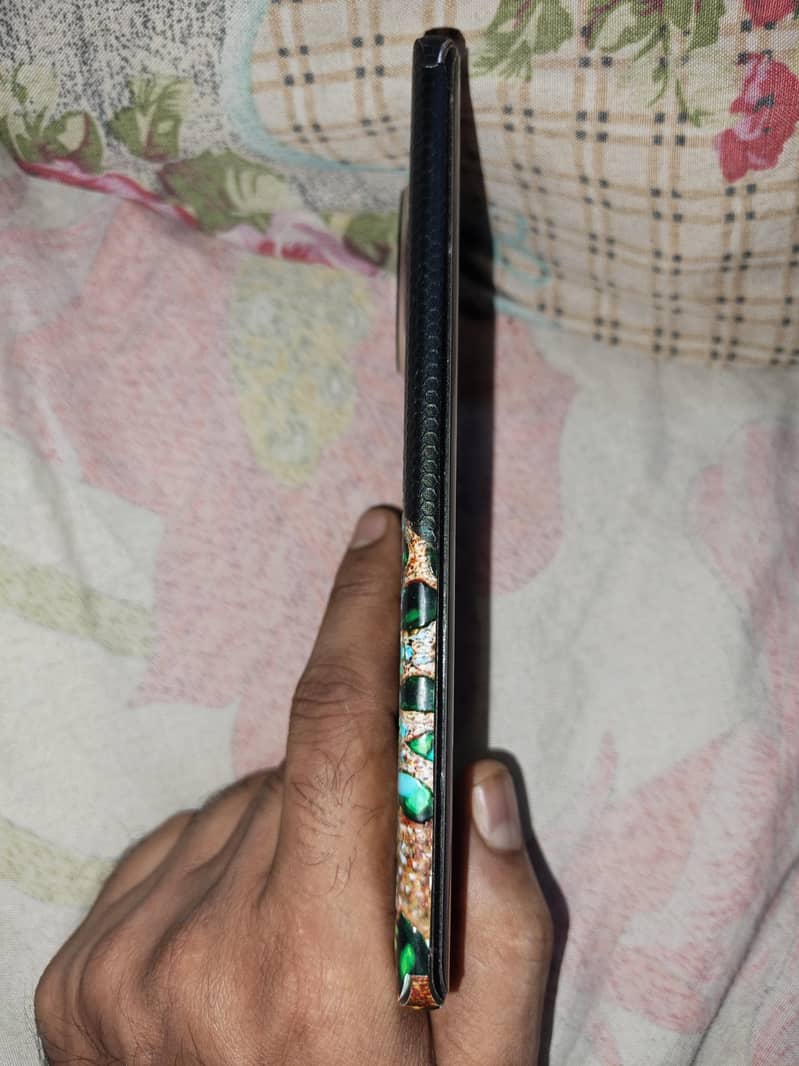 Tecno Spark 20 Pro Plus 4