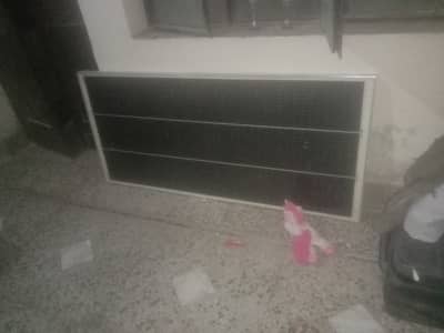 200Watt Solar Plates