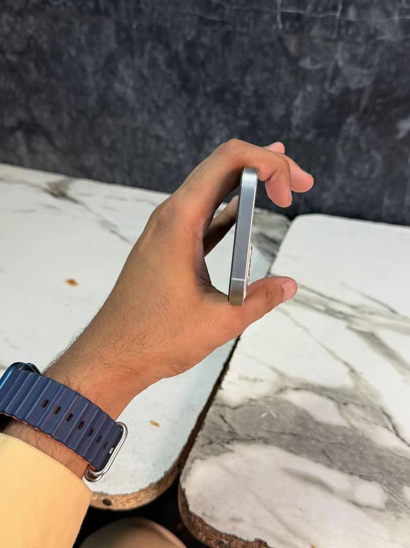 Apple iPhone 12 Pro 0