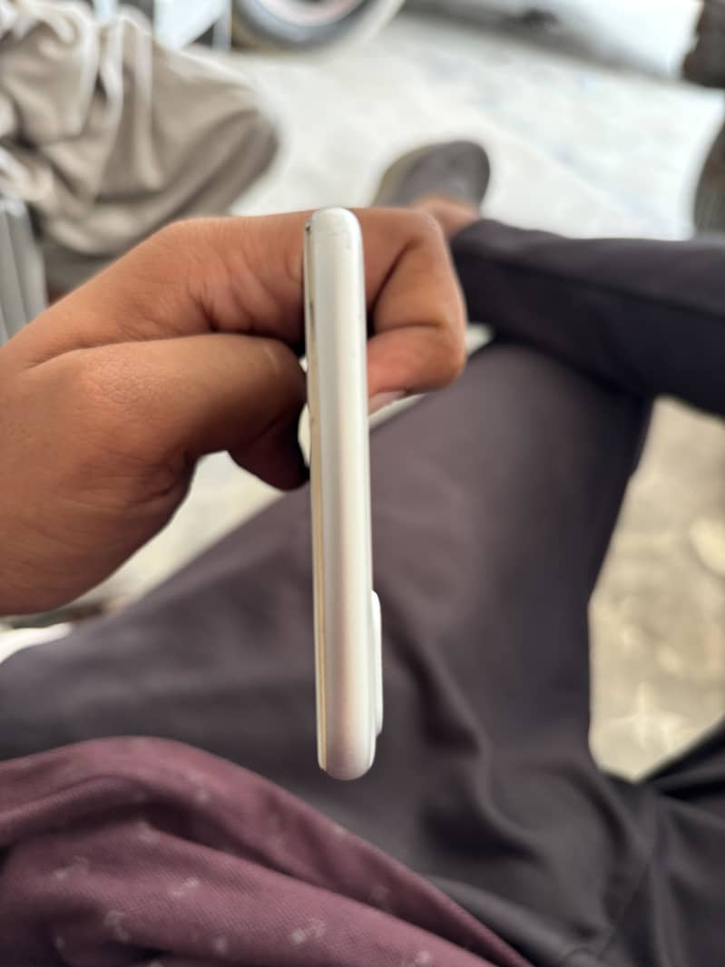 Apple iPhone 7 Plus 5