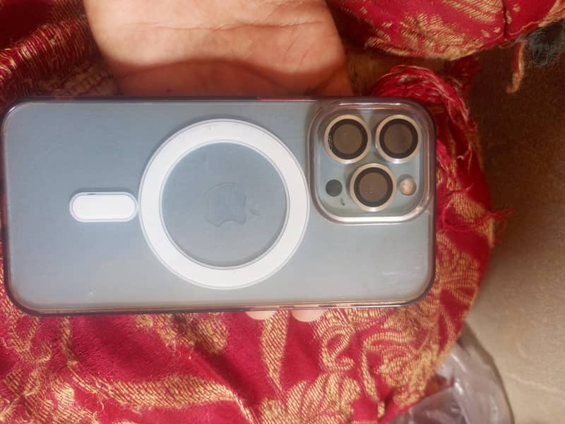 Apple iPhone 13 Pro 0