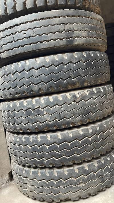 tyres 8.25. 16. truck tyres