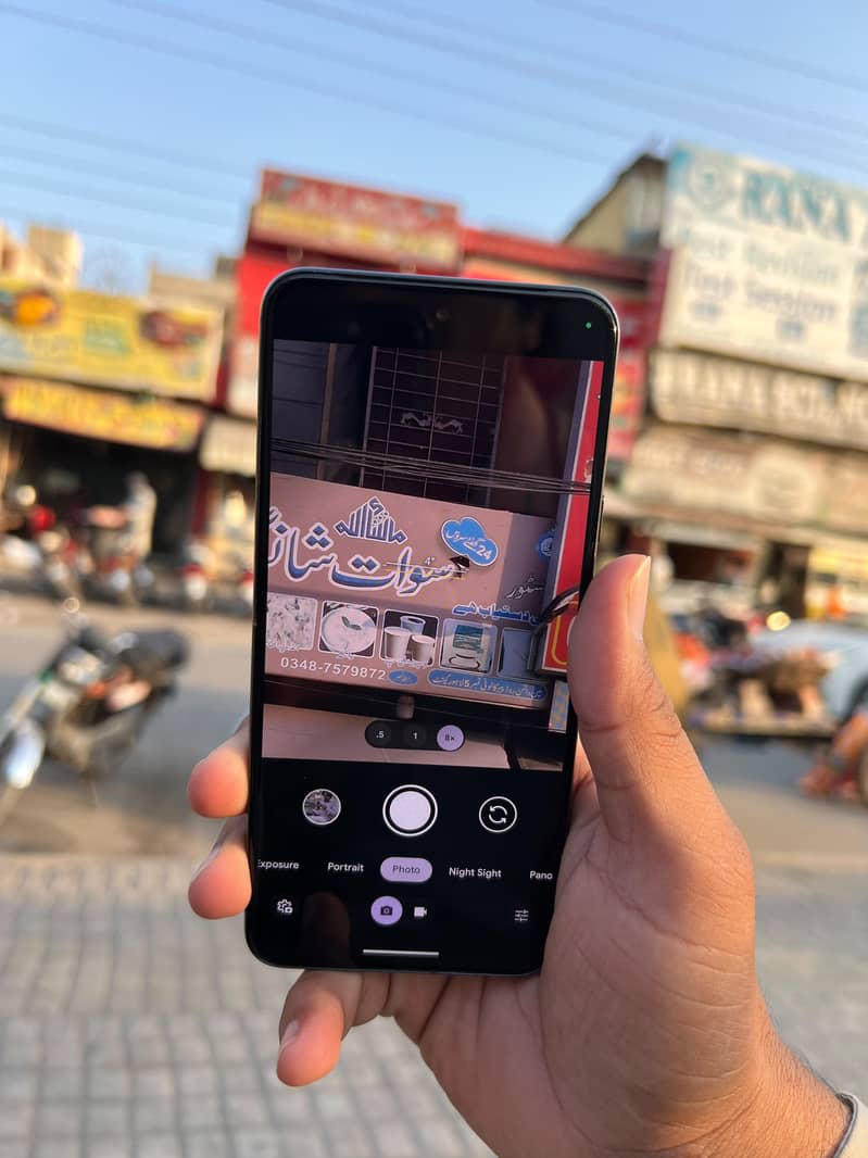 Google Pixel 8 3