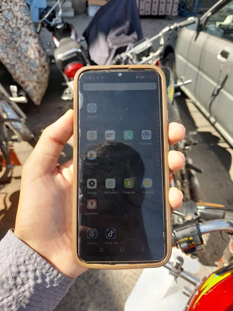 Tecno Spark 4 0