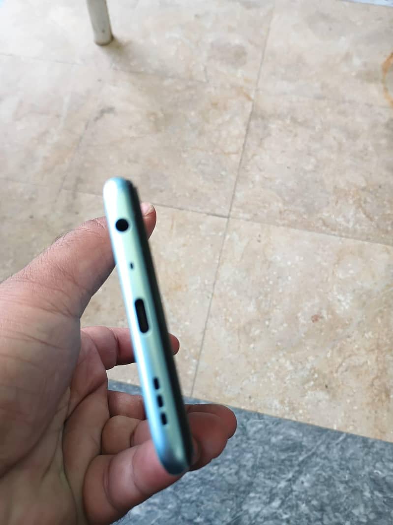 OPPO A76 4