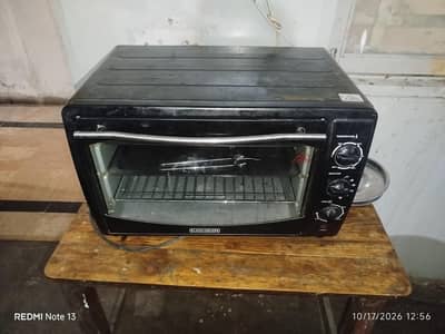 TRO60 – Black & Decker 42 Liter Toaster Oven With Grill
