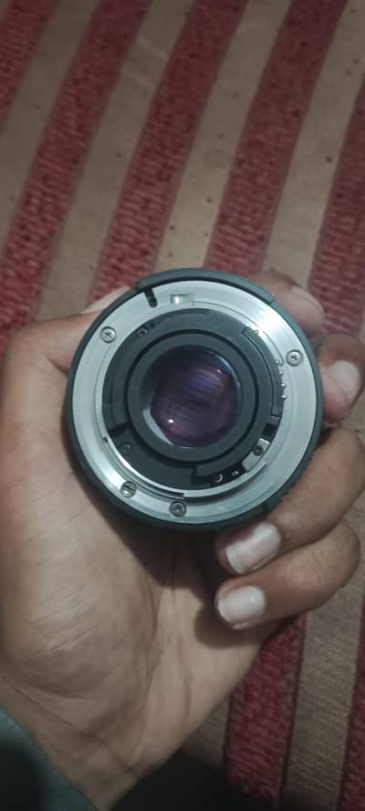 50mm 1.8d for Nikon (full frame lens)