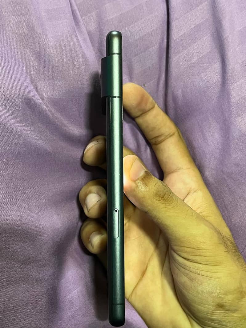 Google Pixel 7 4