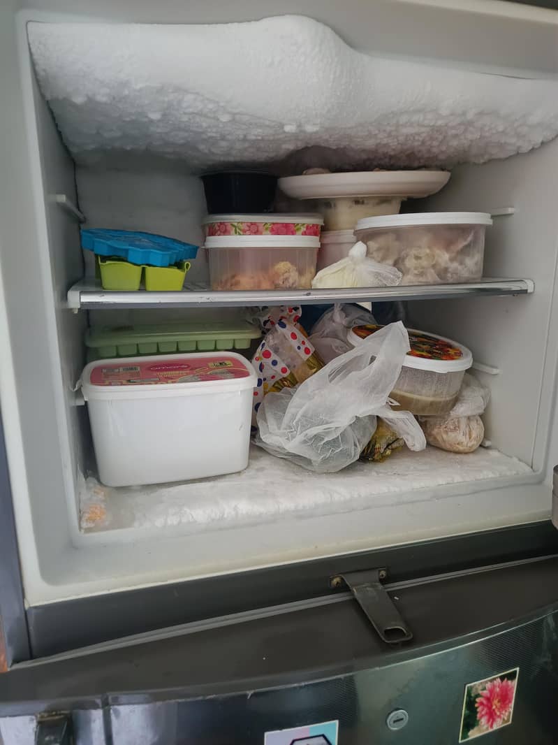 Dawlance fridge 4