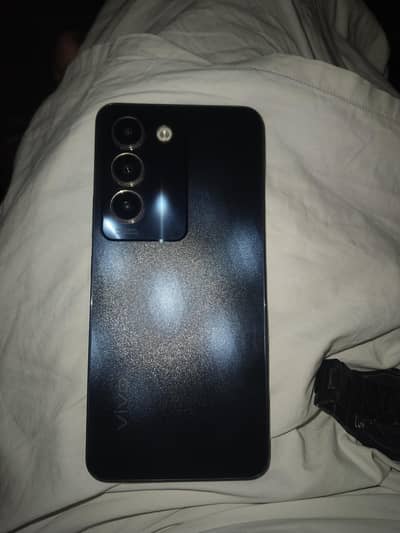 Vivo Y100