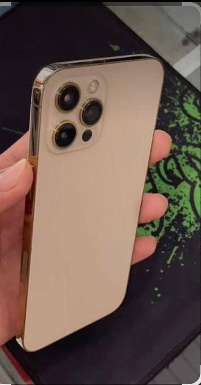 Apple iPhone 12 Pro 3