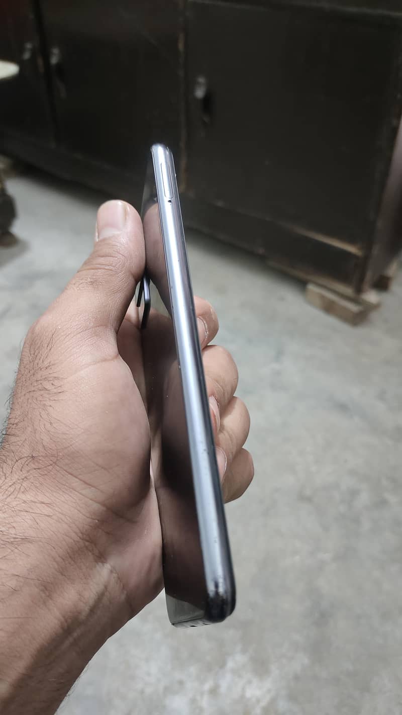 Vivo V21e 4