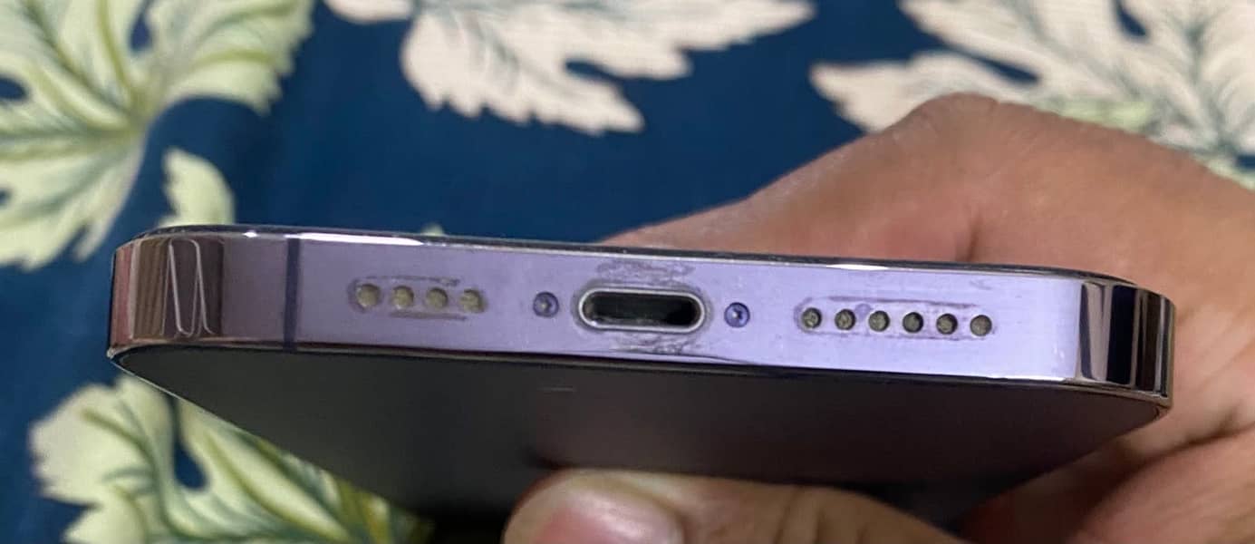 Apple iPhone 14 Pro Max 2
