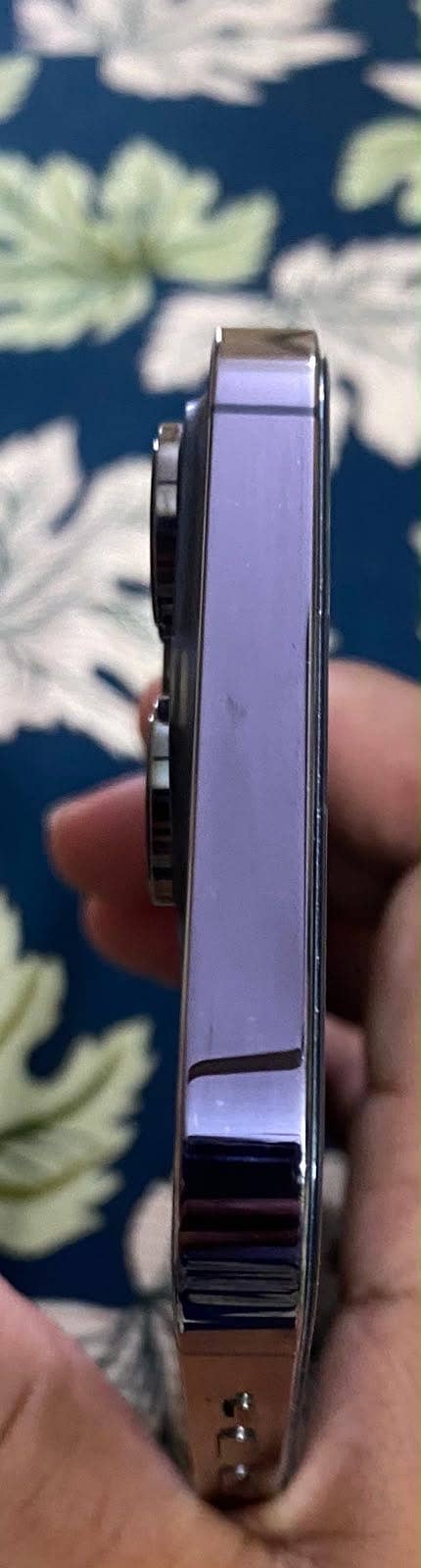 Apple iPhone 14 Pro Max 4