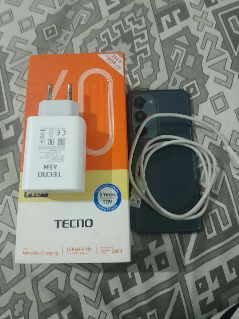 tecno spark 40 pro plus 7
