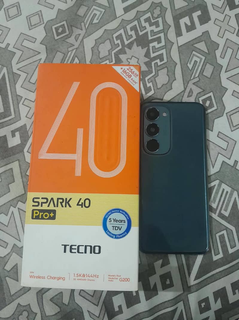 tecno spark 40 pro plus 8