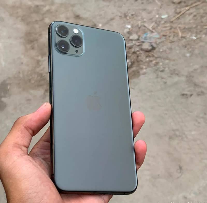 Apple iPhone 11 Pro Max 3