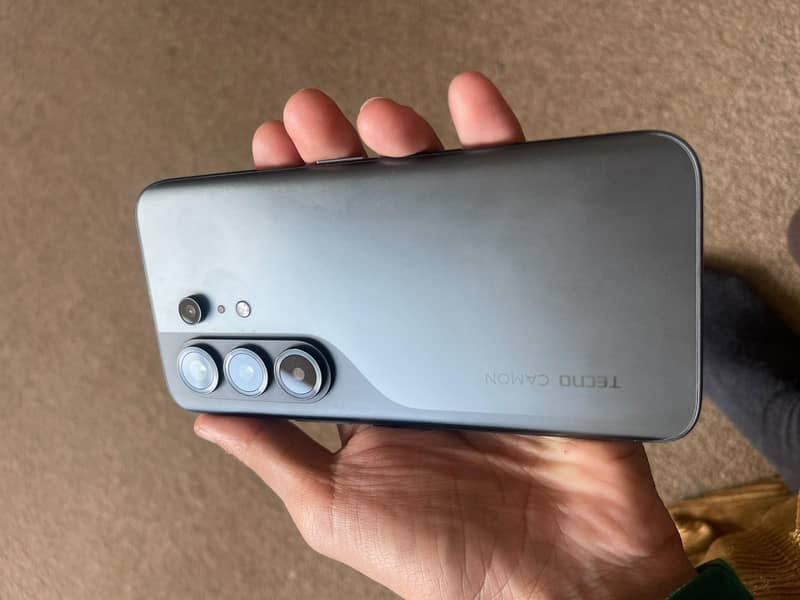Tecno Camon 50 Pro 0