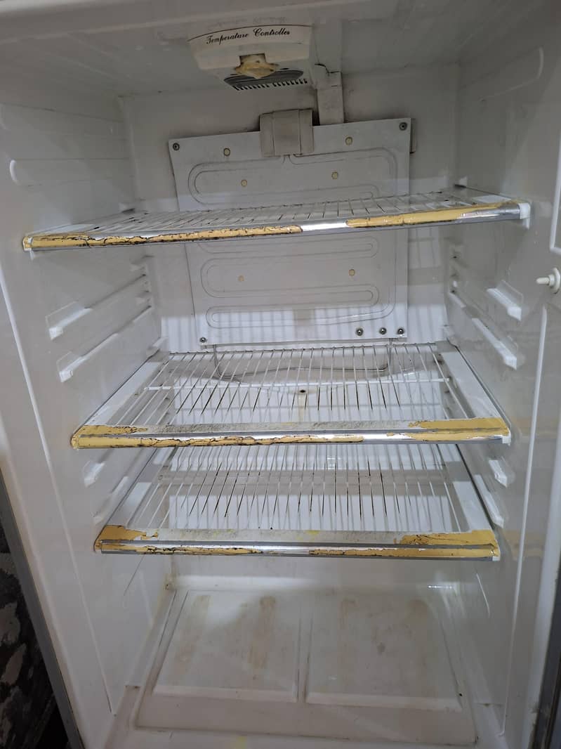 Dawlance Refrigerator 3