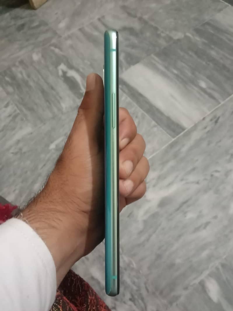 One Plus 8T 4