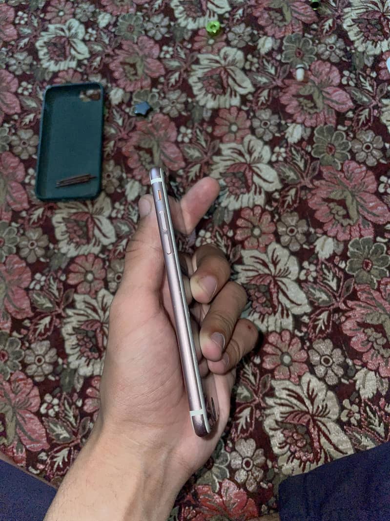 iPhone 6S 3