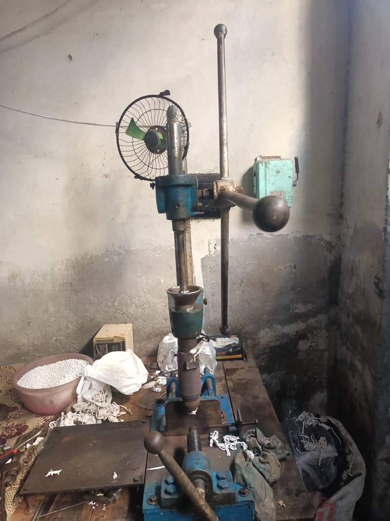 Hand Molding Machine 10/8 condition 0
