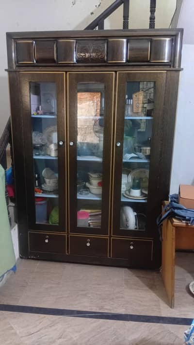 SHOWCASE
