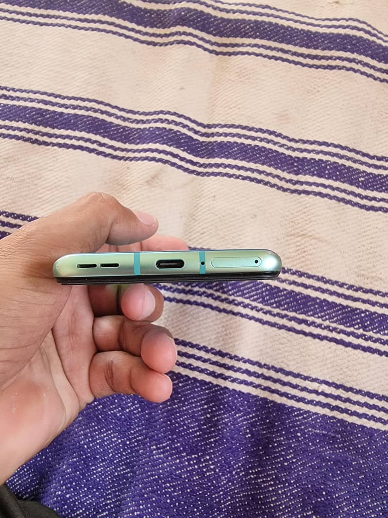 One Plus 8T 3