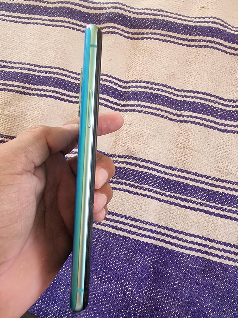 One Plus 8T 4