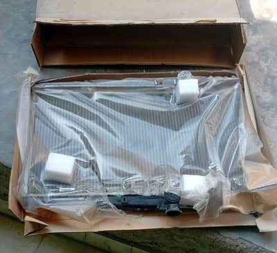 Faw V2 Car Original Radiator 6 inch plastic demage
