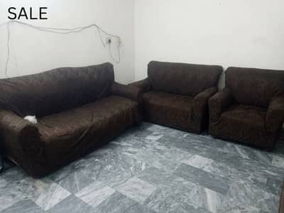 SALE - 5 Seater Sofa Set (3+1+1) FOR SALE