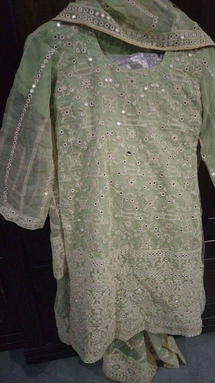 dresses 10