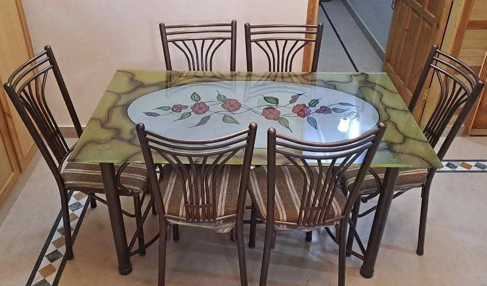 6 seater dining table 0