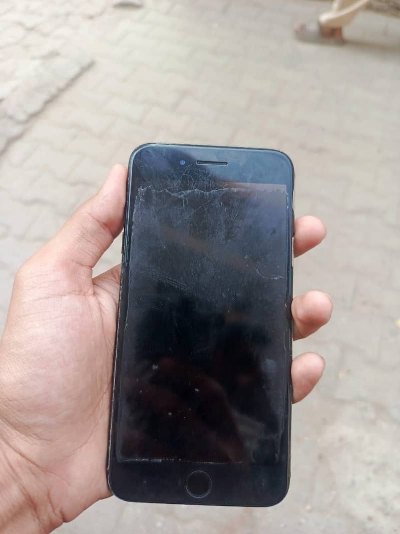 Apple iPhone 7 Plus 2