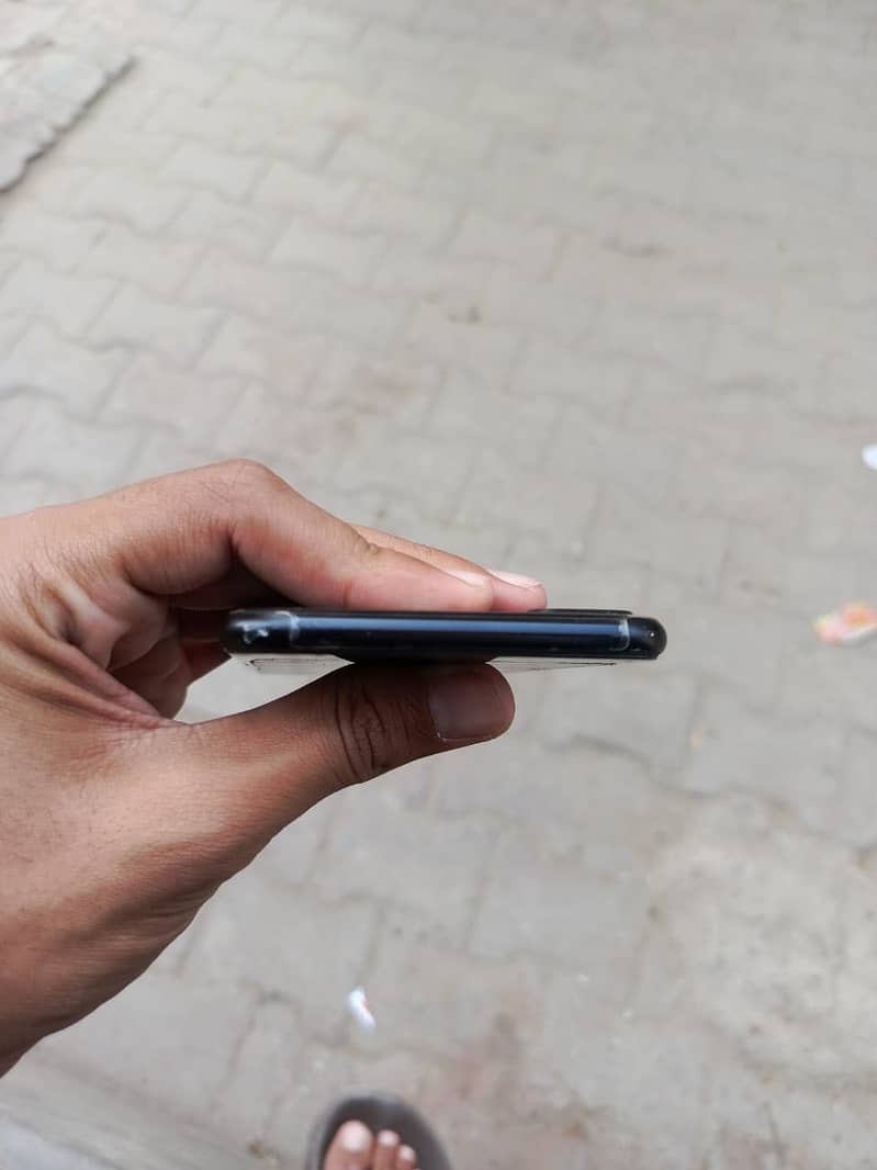 Apple iPhone 7 Plus 3