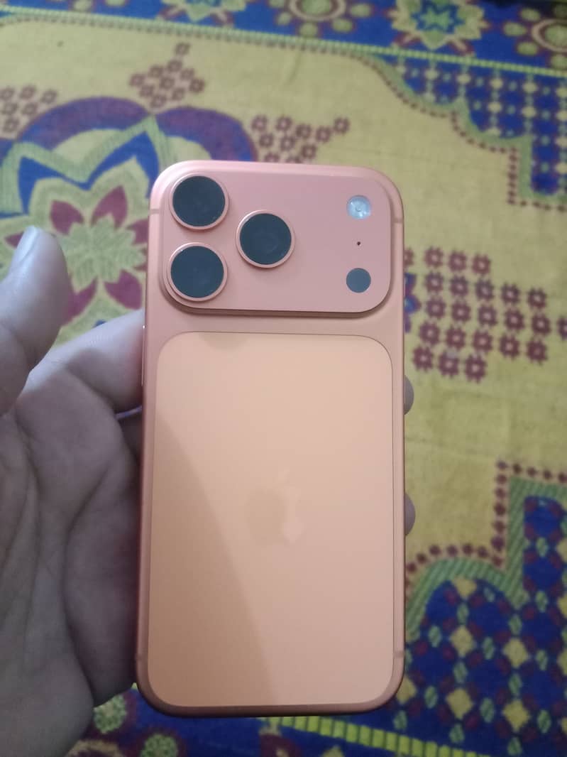 Apple iPhone 17 Pro 0