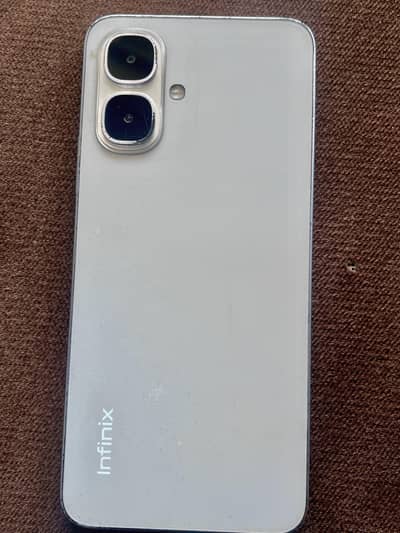 Infinix Smart 10 on open on reper