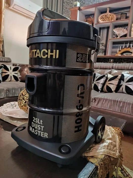 T  Imported 25 Liter Hitachi Vacuum Cleaner With Blower Function