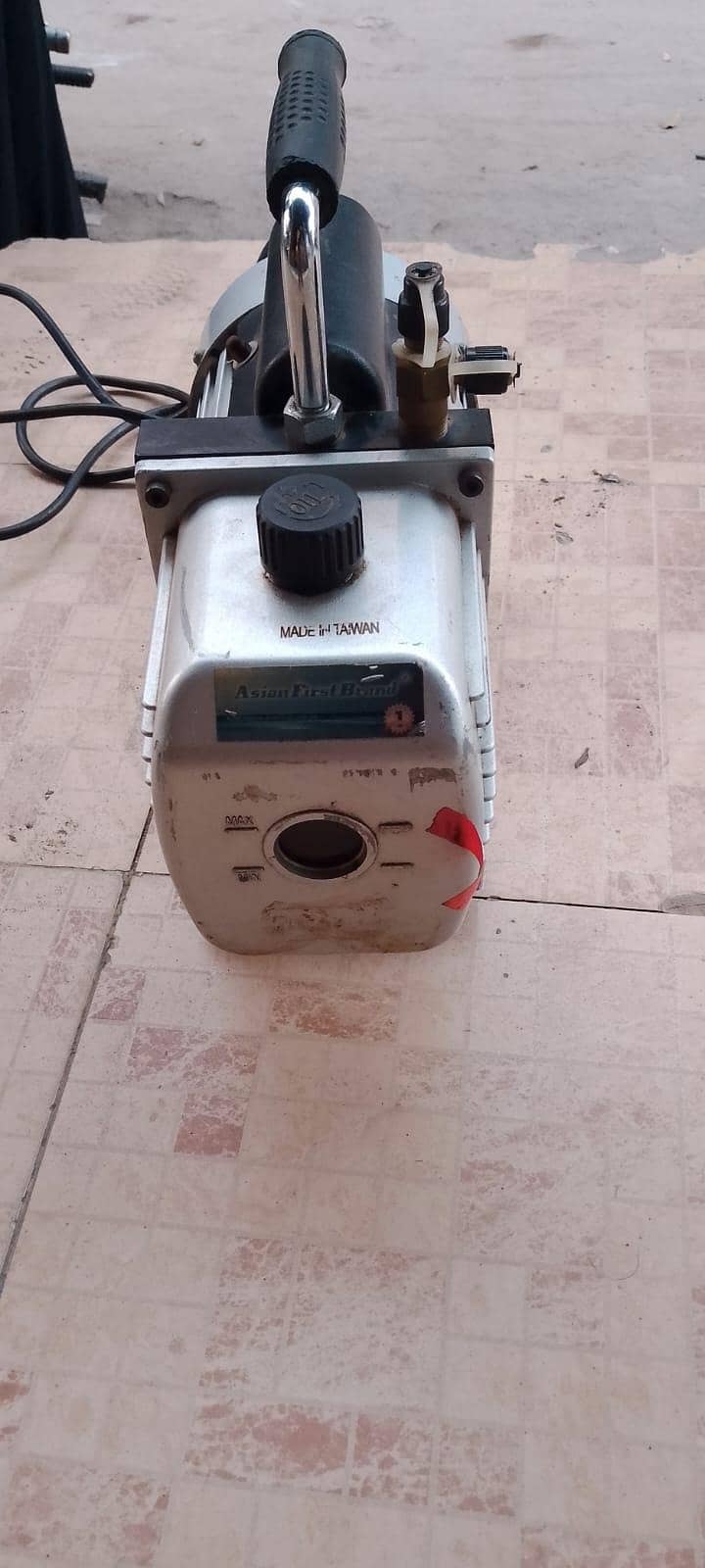 Vacuum Pump 1