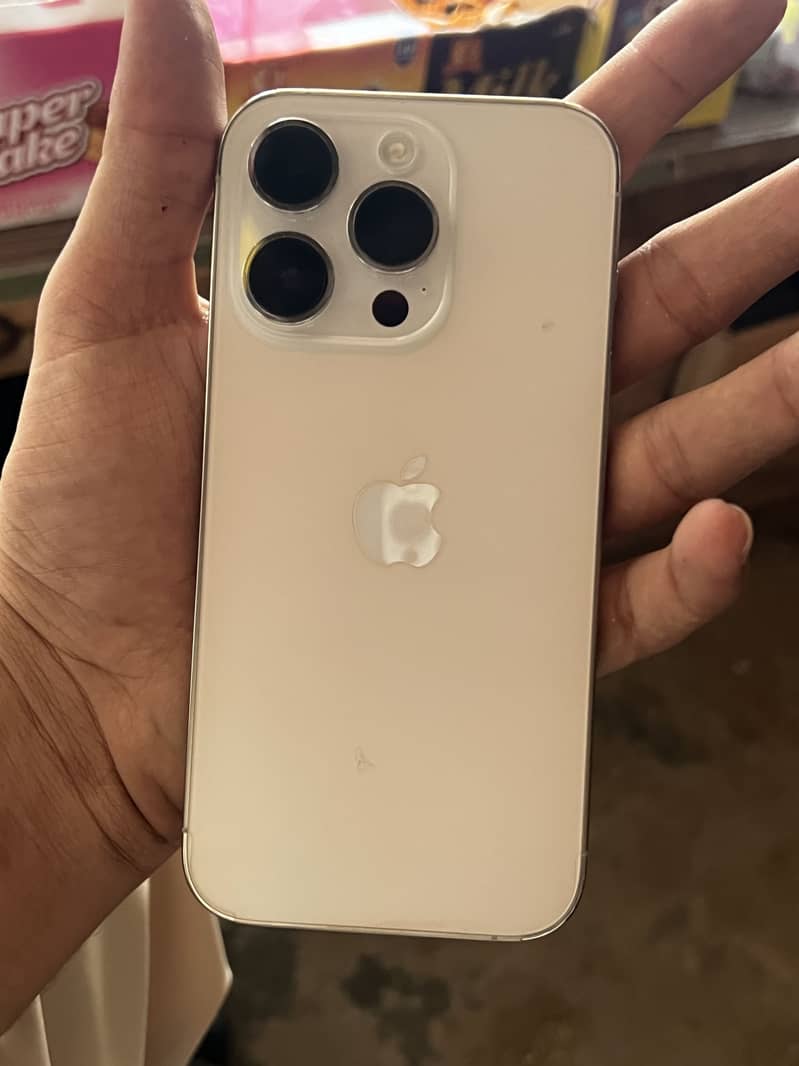 Apple iPhone 14 Pro 4