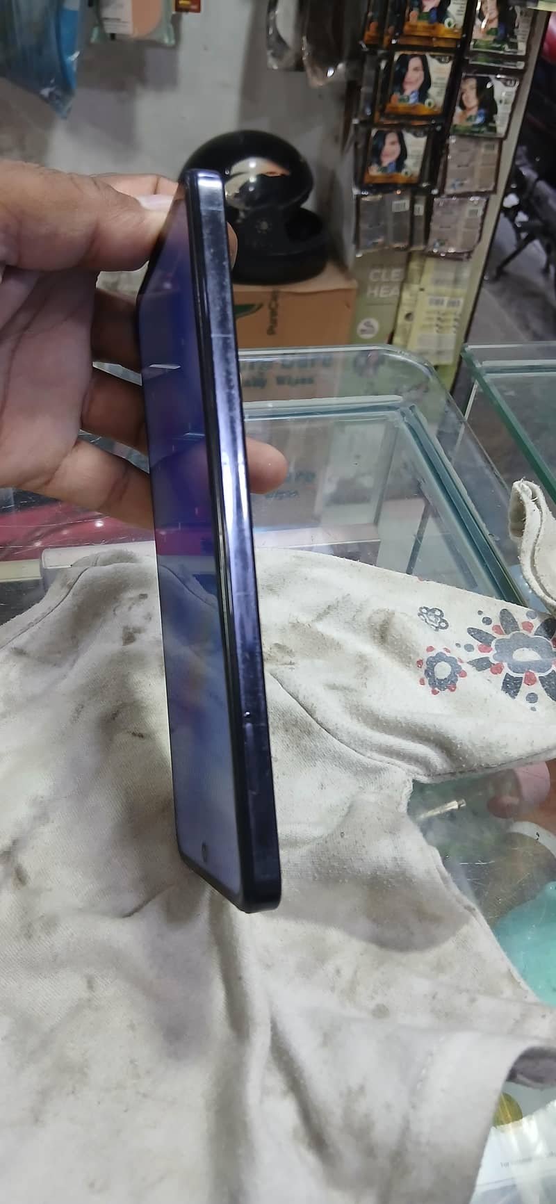 Infinix Note 30 6