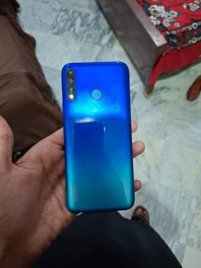 Tecno Spark 4